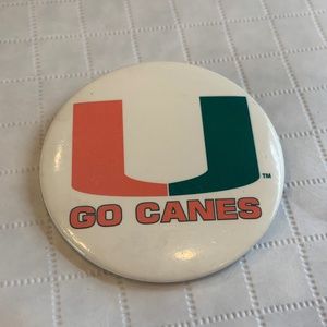 Vintage University of Miami UMiami Hurricanes Go Canes Logo Button Pin